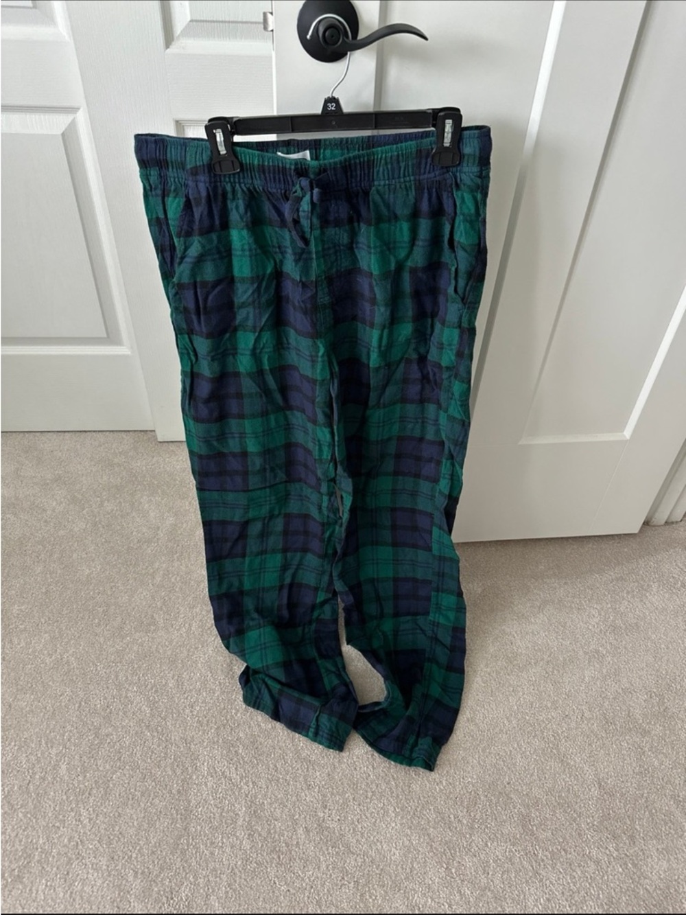 ❤️4/$10❤️ Old Navy Green & Navy Plaid Jogger Pants